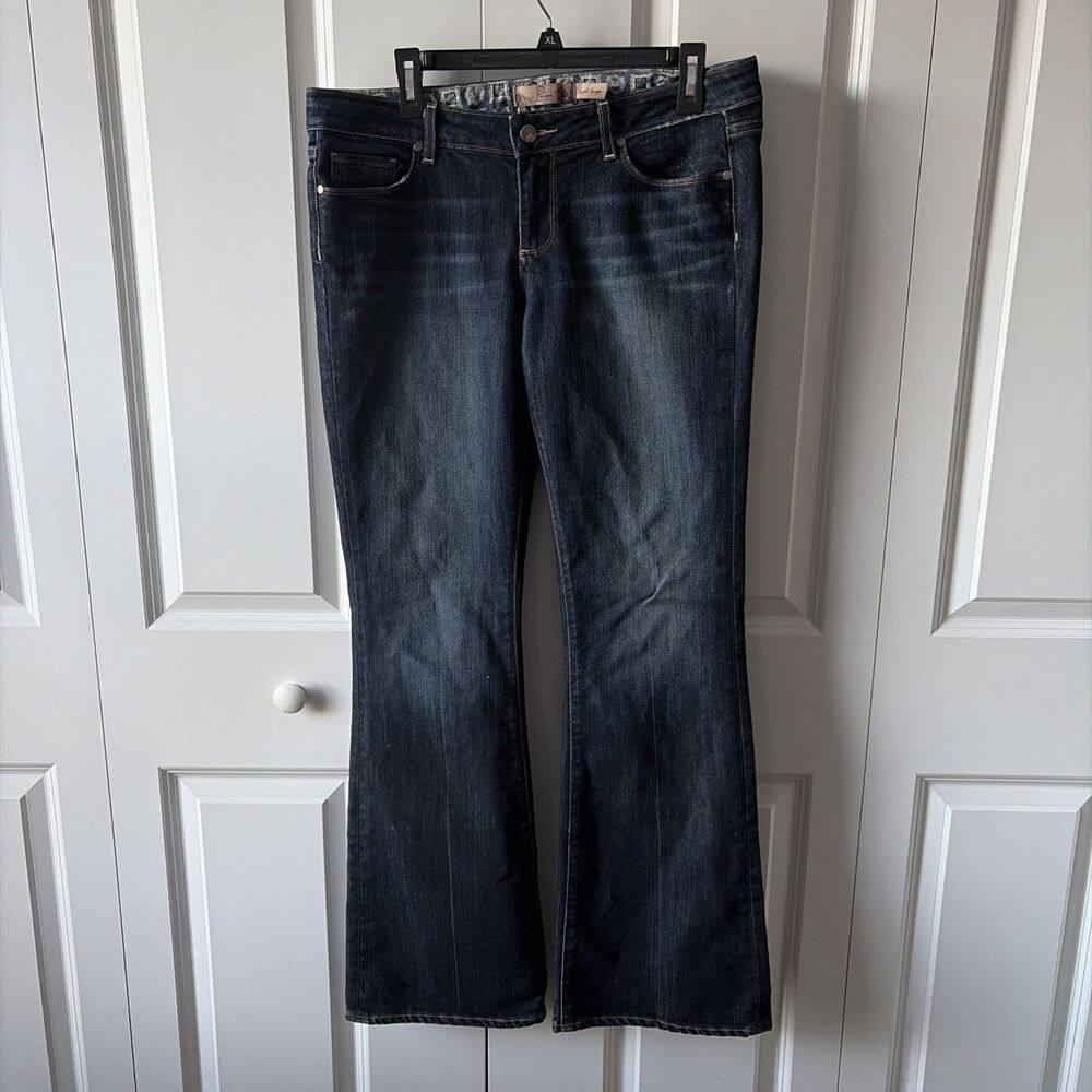 Paige Laurel Canyon Dark Wash Denim Boot Cut Flare Blue Jeans Size 31